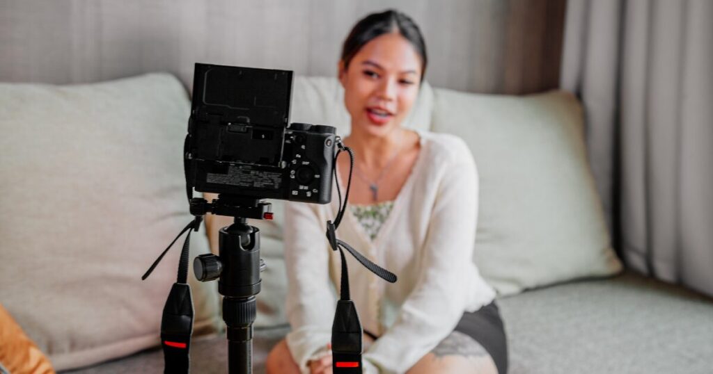 Unlocking Brand Deals: 10 Must-Do Moves for Influencers to Land Paid Sponsorships